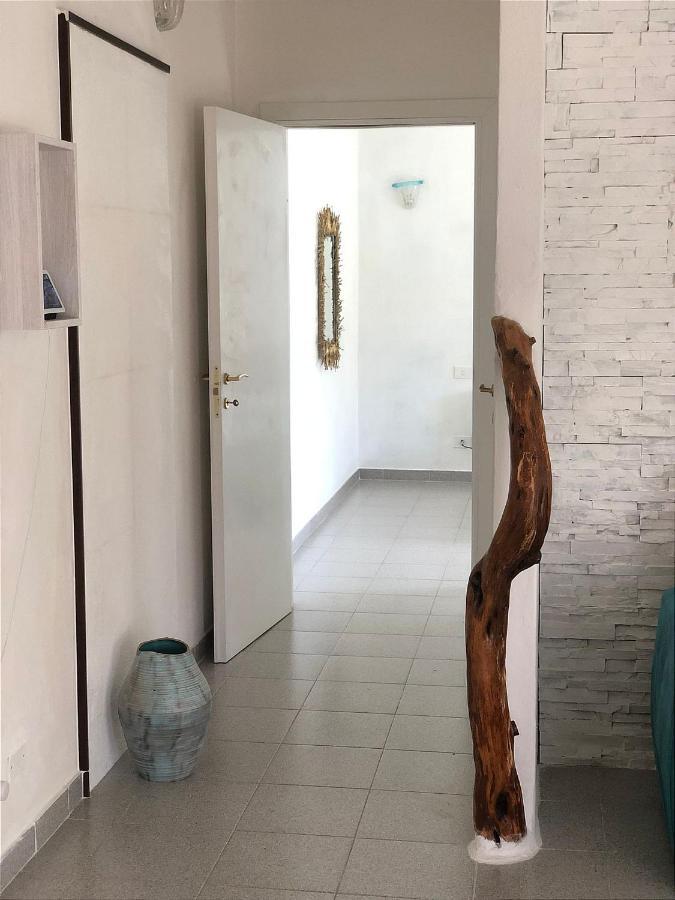 Appartamento Moderno Rustico オルビア エクステリア 写真