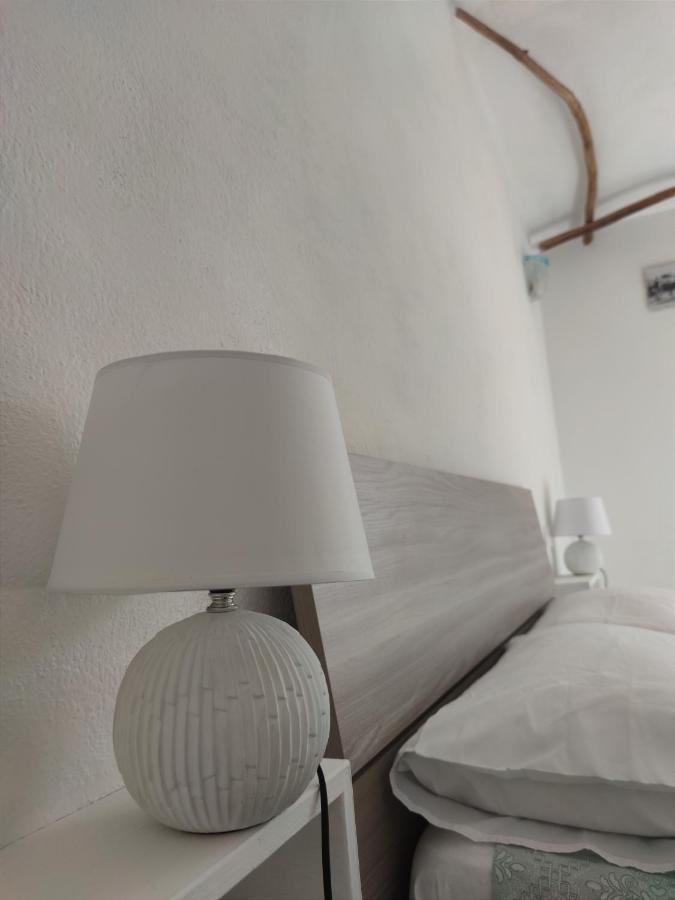 Appartamento Moderno Rustico オルビア エクステリア 写真