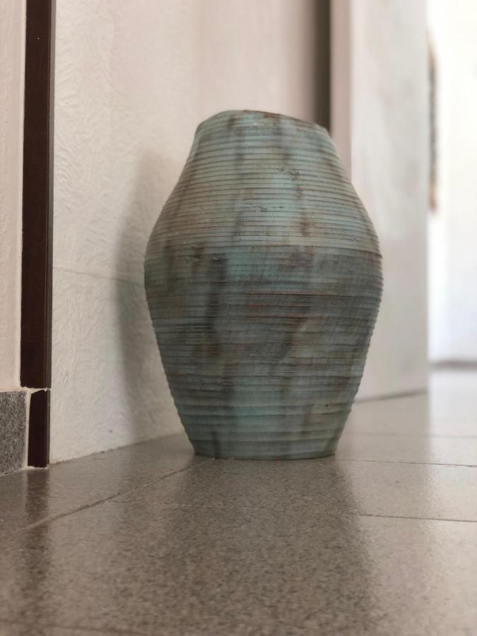 Appartamento Moderno Rustico オルビア エクステリア 写真